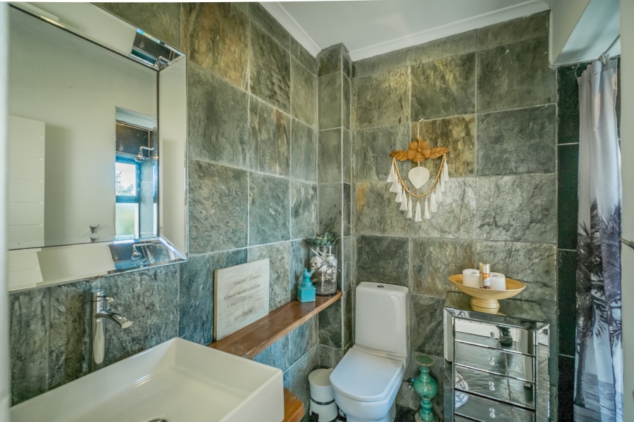 4 Bedroom Property for Sale in Misty Cliffs Western Cape